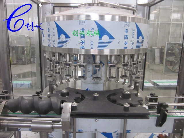 24頭果酒灌裝機(jī)